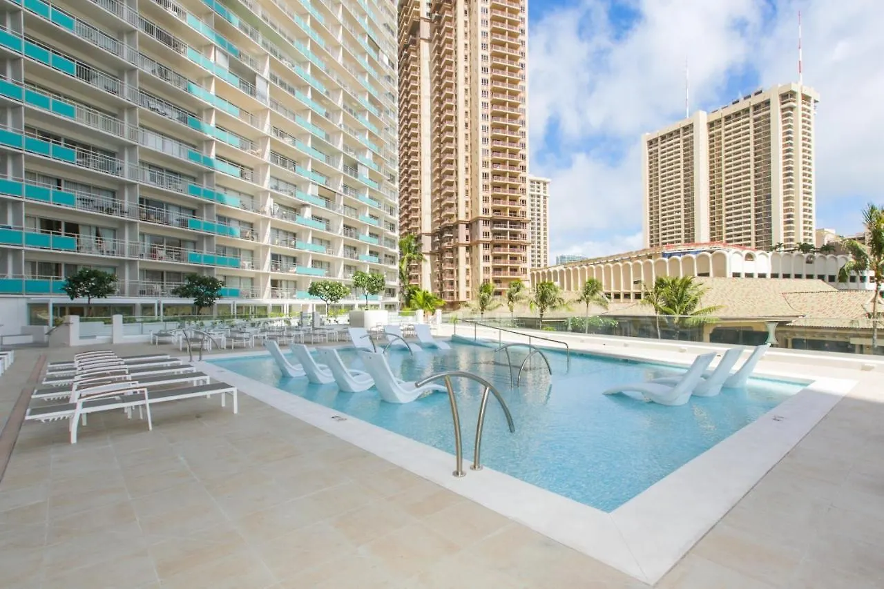 Апартаменты Two Bedroom Condo Overlooking Ala Wai Boat Harbor Гонолулу