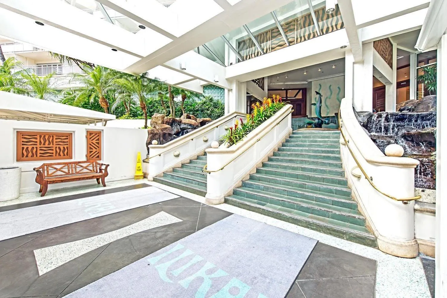 Two Bedroom Condo Overlooking Ala Wai Boat Harbor Гонолулу Апартаменты