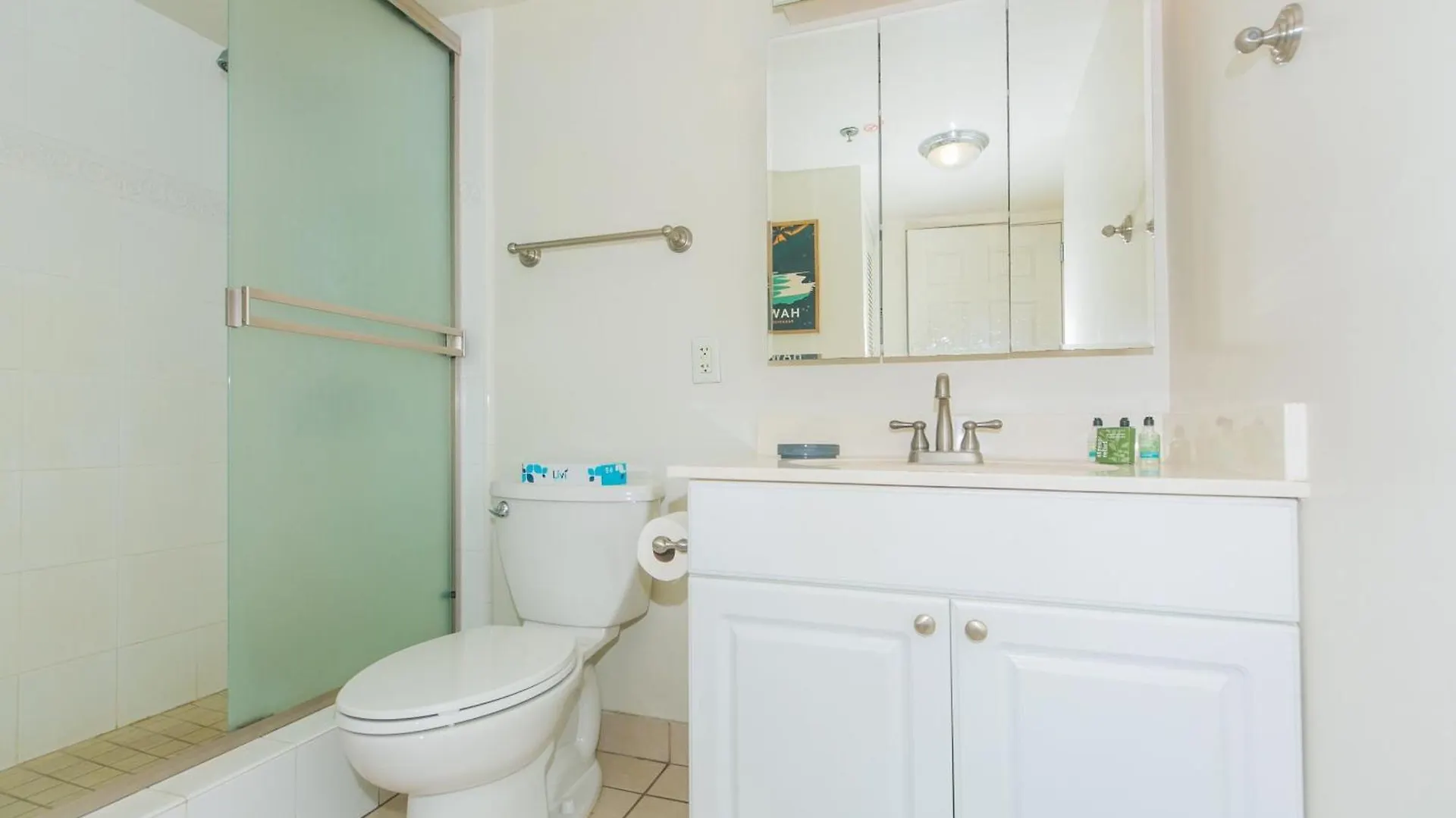 Two Bedroom Condo Overlooking Ala Wai Boat Harbor Гонолулу Апартаменты